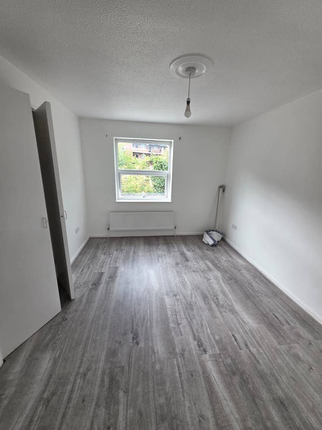 Mid Terrace House  Main Photo