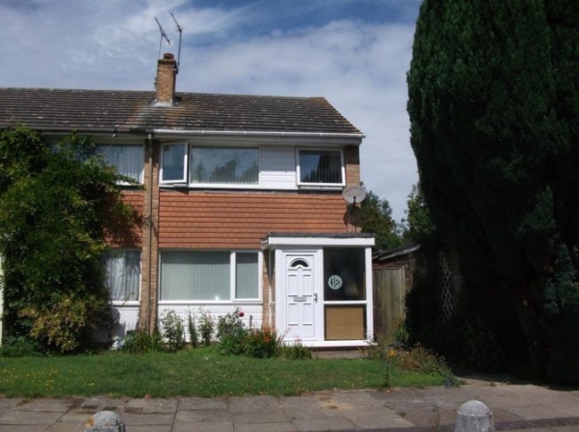 Cozy Furnished Room available in Canterbury  Main Photo