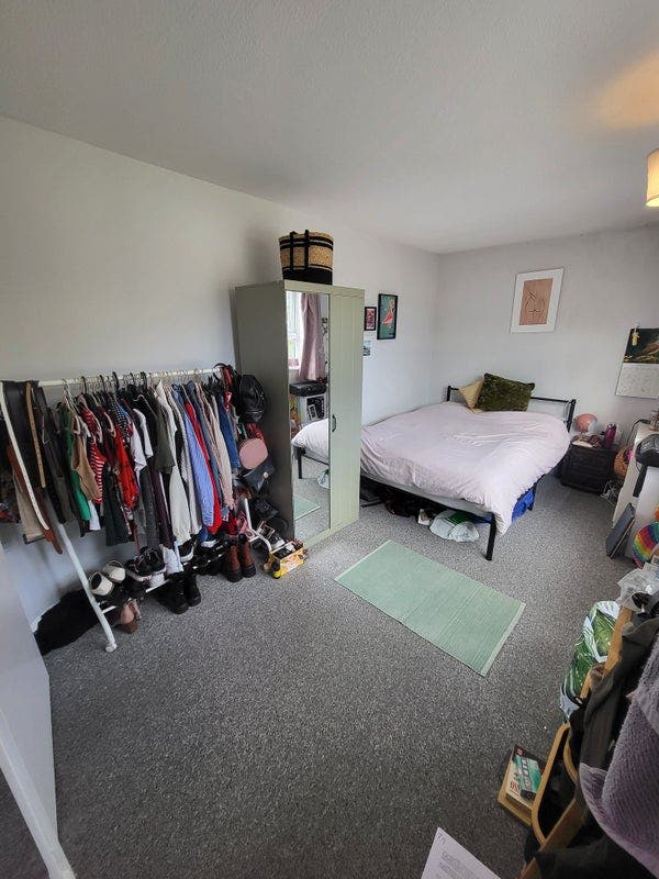 Double bedroom available in central Brighton Main Photo