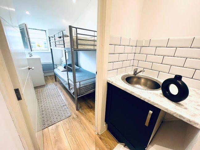 🏡 Lovely Self-Contained in Brixton - to Let Main Photo