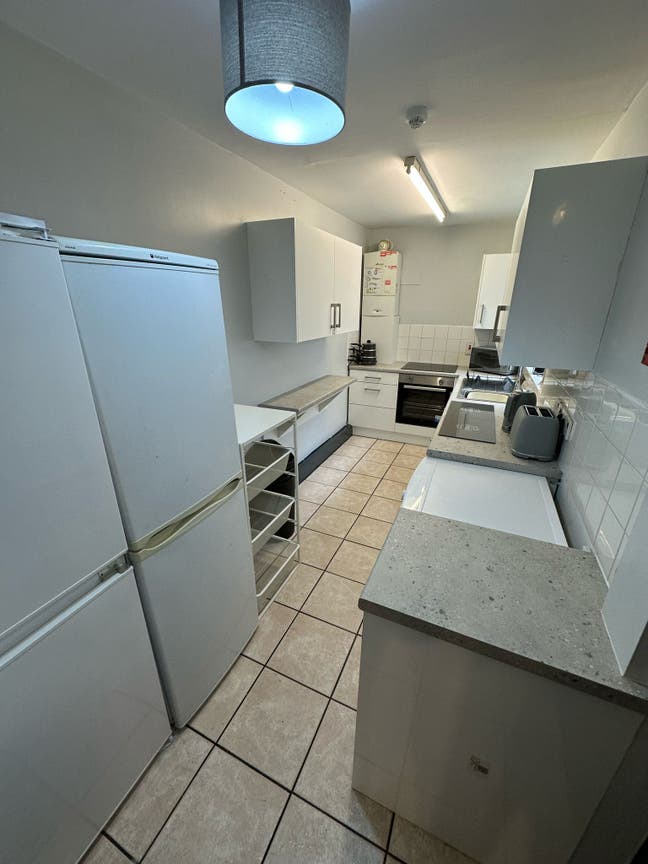 Double Room for Rent – Lisburn Road, Belfast Main Photo