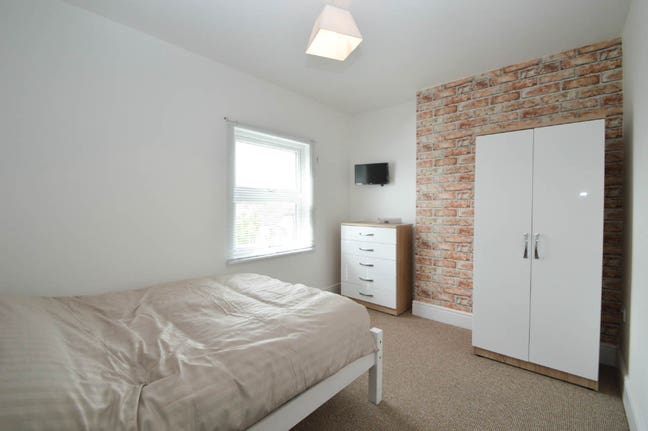 Superb en-suite rooms in Newark centre Main Photo