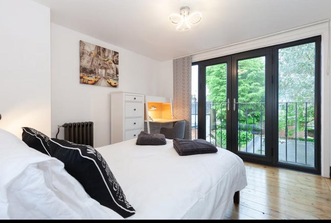En-Suite Room  - £1895 All Inclusive Main Photo