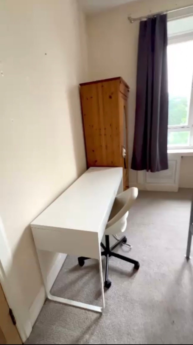 LF Flatmate in Newington Flat ASAP ‼️ Main Photo