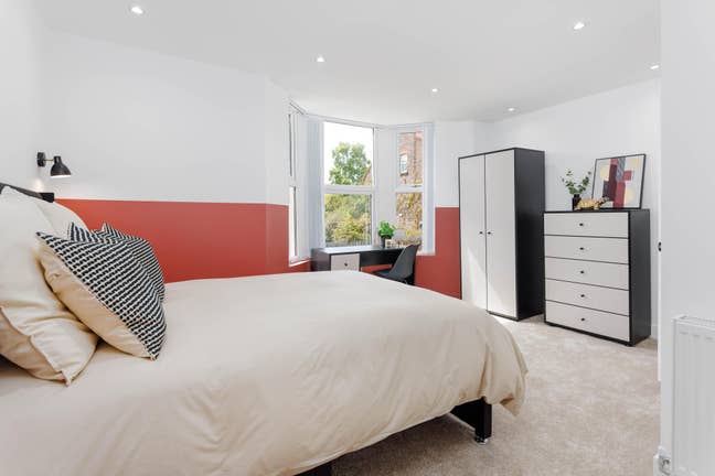 (B)  House Share in Aigburth L17 Main Photo