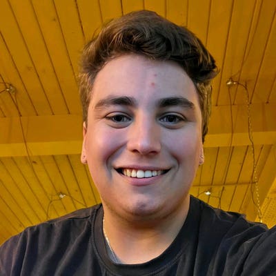 Looking for a flat in Manchester area Main Photo