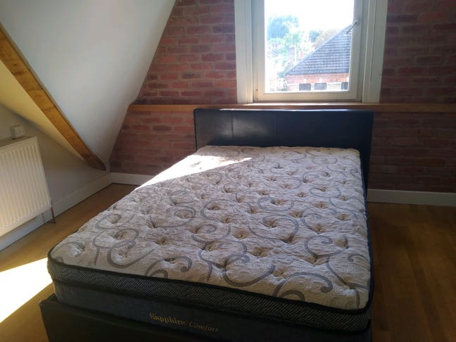 Furnished double room in a flat, Main Photo