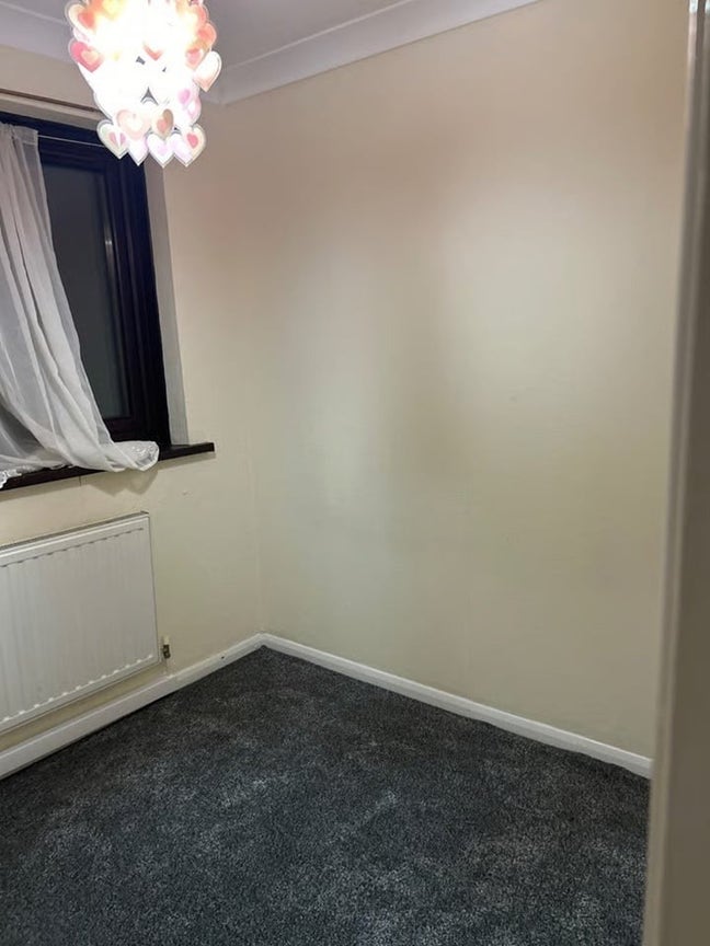 1-Bedroom flat is available for Rent Main Photo