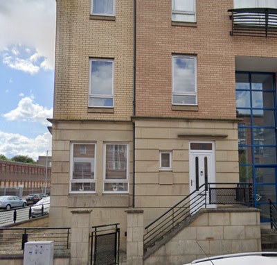 Room for rent in 3 bed flat  Main Photo