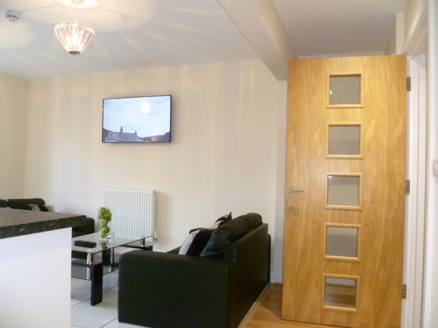 2 x Rooms Available today, Inclusive of all bills, Main Photo