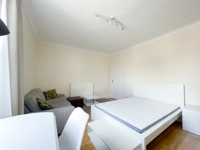 Amazing Doubleroom in Camden Main Photo