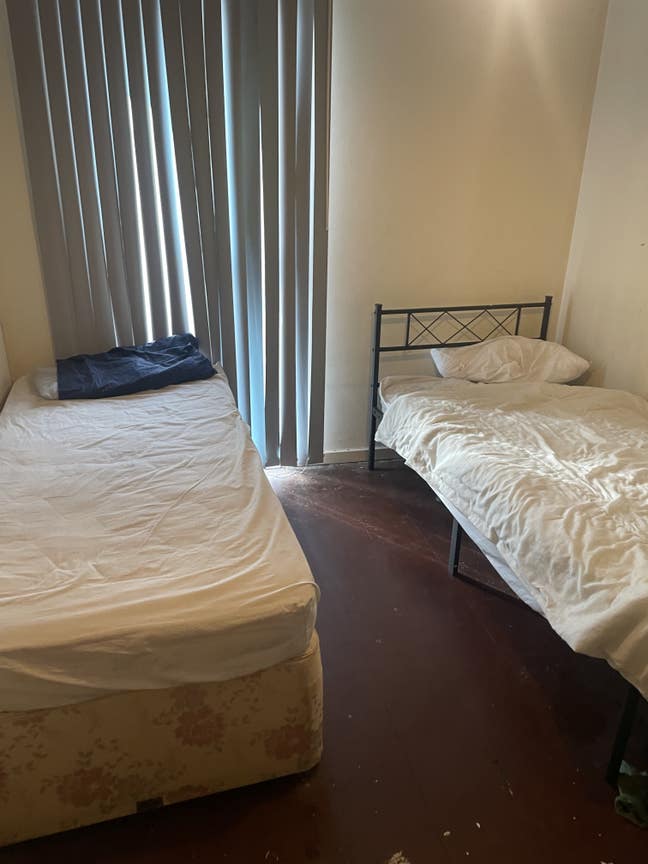 Double room to let in salford Main Photo