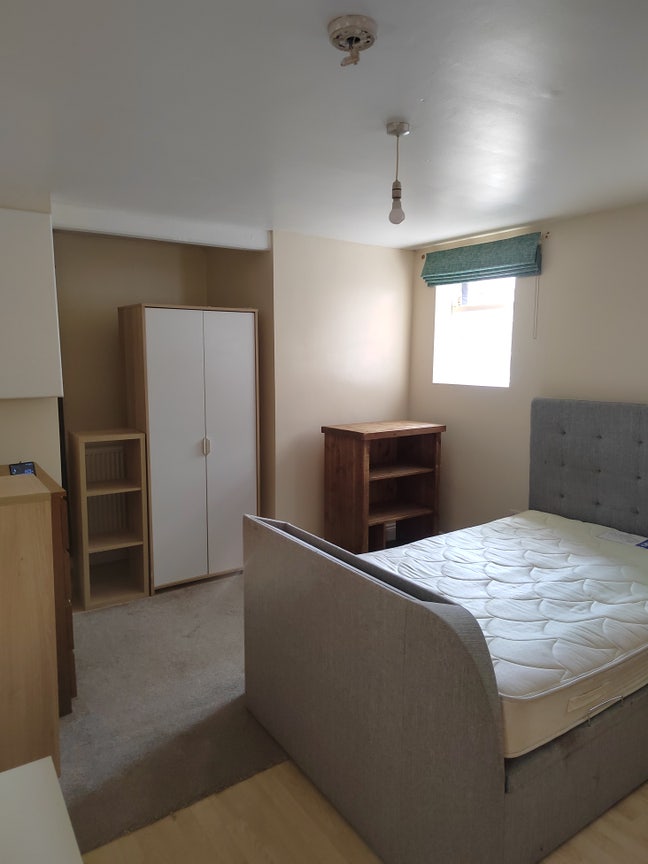 Room in town centre Dartford  Main Photo