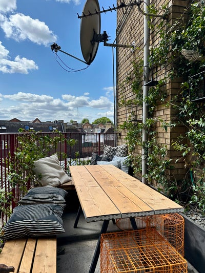 Double room in well located flat - Finchley Road. Main Photo