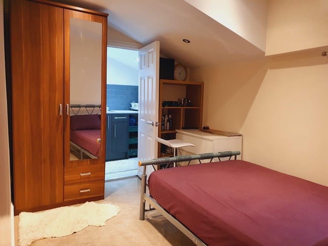 Double room - with private kitchen Main Photo