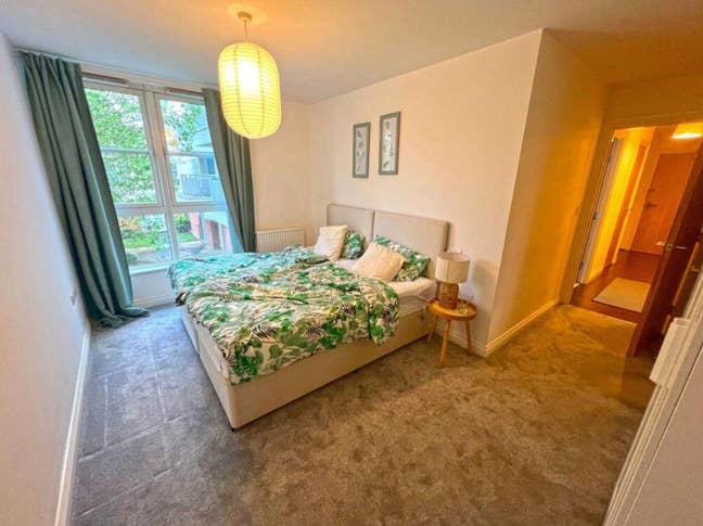 Large Room Available In Lovely Leicester Flat Main Photo