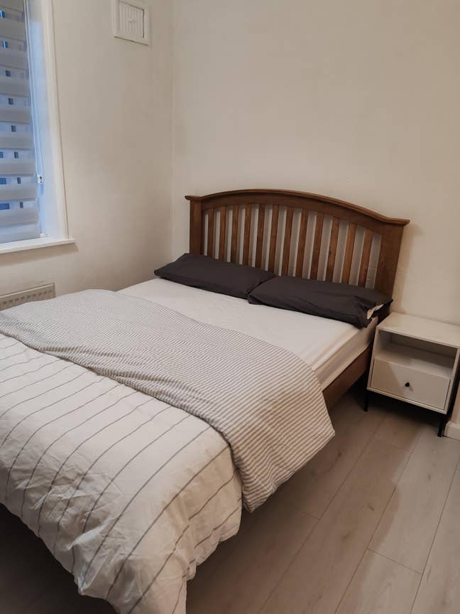Lovely double room near St Helier hospital Main Photo