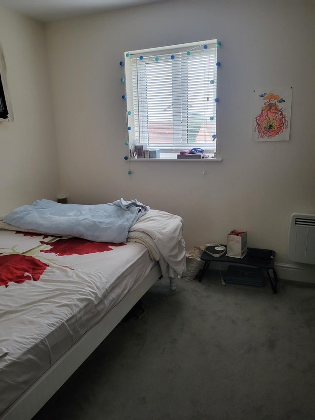 Student room available central location  Main Photo