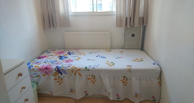 An Affordable single room near All Saints Main Photo