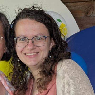 Quiet professional seeking room for 6-8 months Main Photo