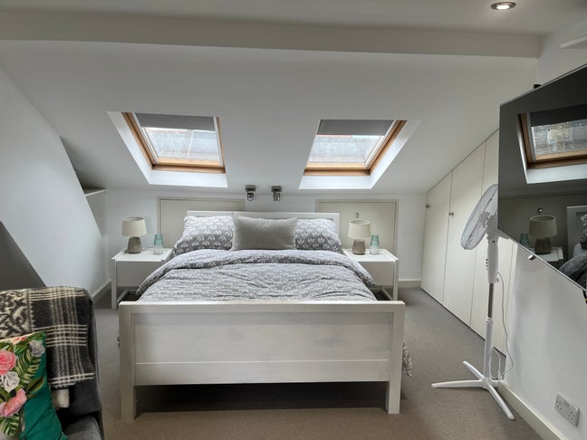 Attic studio with balcony and Castle view Main Photo