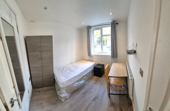 En-suite double rooms near Plaistow station Main Photo