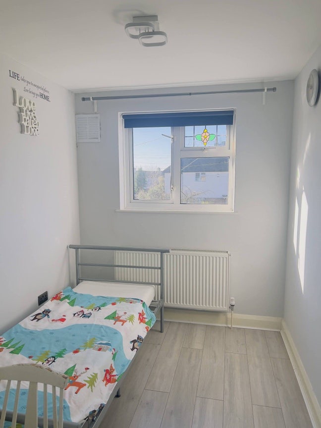 Room for rent Main Photo