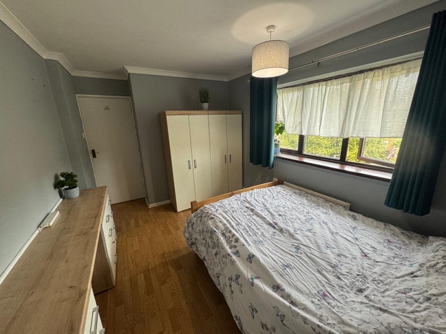 Double room in shared house  Main Photo