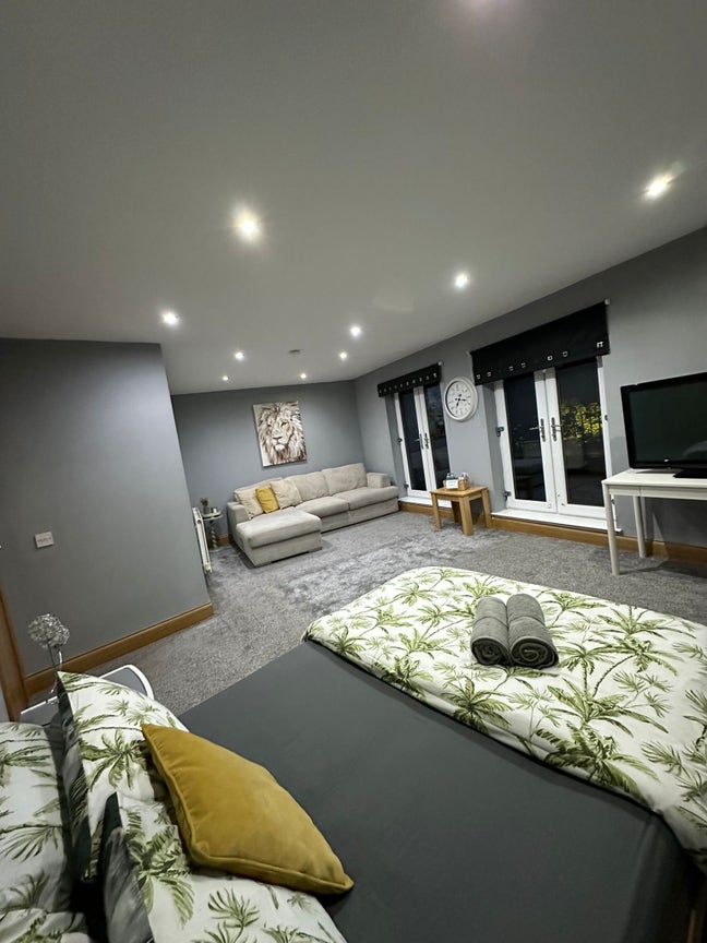 Room Glasgow  Main Photo