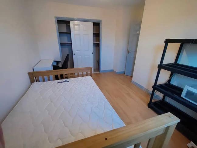 Double room in student share house Main Photo