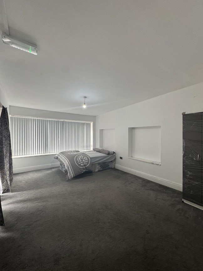 Double Rooms !! Hodge Hill - Hmo  Main Photo