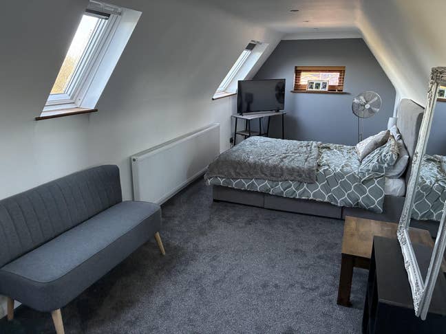 Room on Prestige Road Main Photo