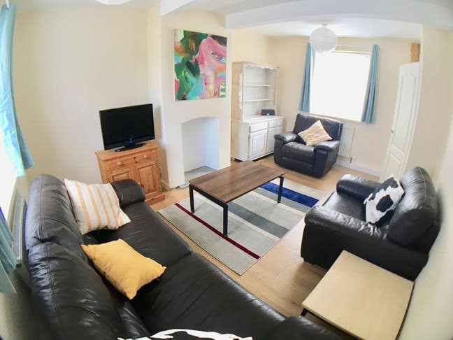 House for 2 Students near York Uni - Bills Inc. Main Photo