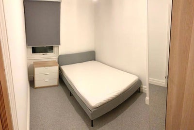 Bright Double Room + ALL Bills Included Main Photo