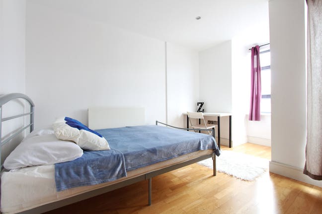 🔆Affordable Room in a 3 Bed Flat! Limehouse Main Photo
