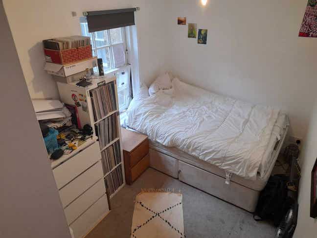 Room in 2 bedroom flat just off Grassmarket  Main Photo