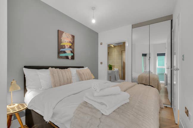 1 Bed Apartment at Lena Garden Hammersmith  Main Photo