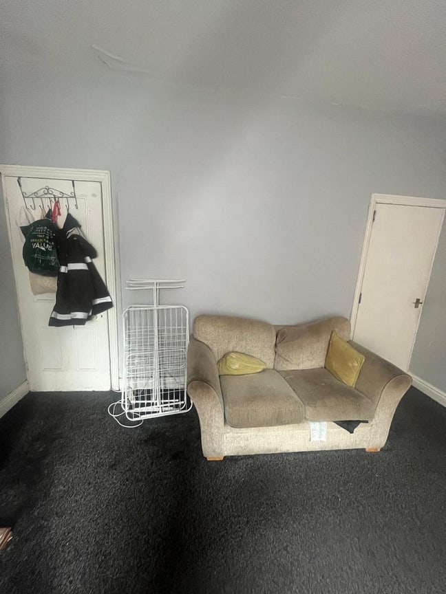 75 Broomfield road Room 1 Main Photo