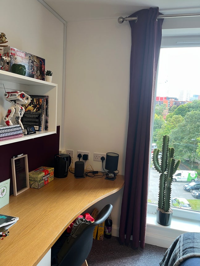 Student Tenancy Takeover, close to city centre  Main Photo