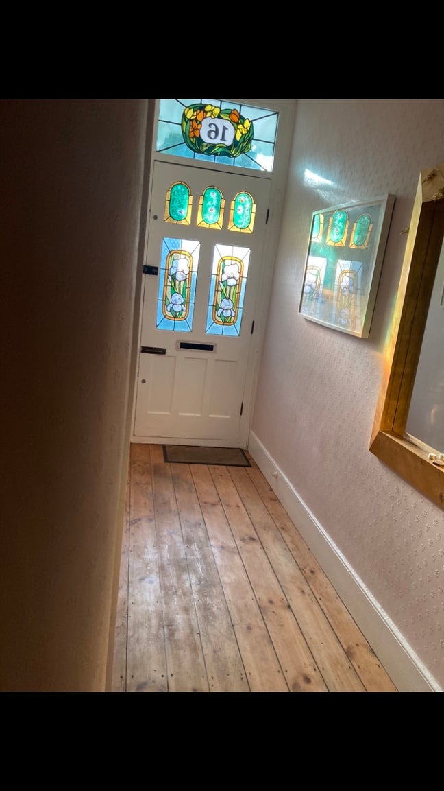 2 bedrooms for 2 lodgers/ or student home stays Main Photo