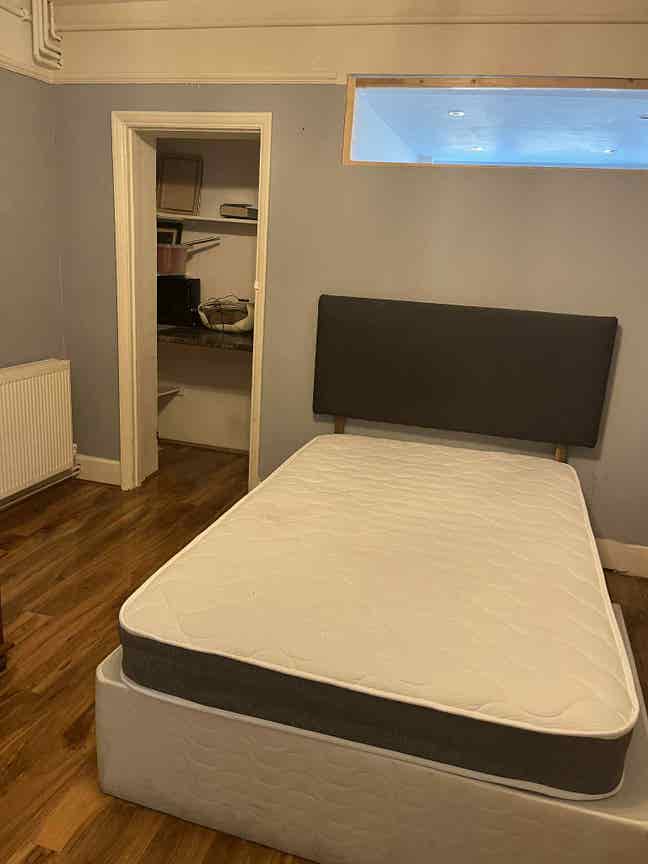 Double Room Central Worthing  Main Photo