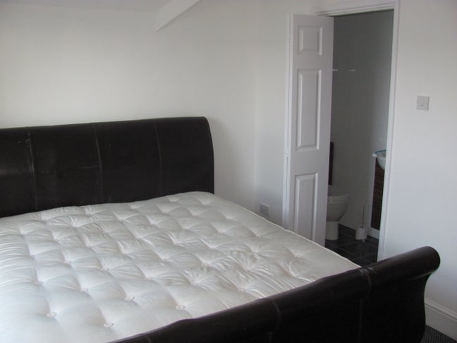 Double ensuite in Mutley, Plymouth available now Main Photo
