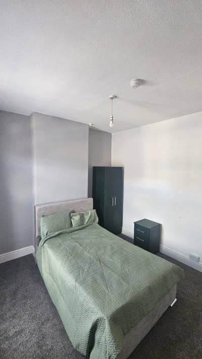 🏡 Premium Yardley Rooms 🚀 UC/ESA/PIP ! Main Photo