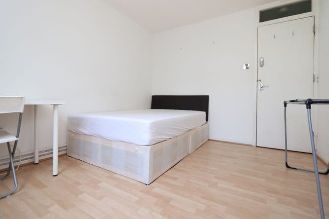Spacefull double rooms in PLAISTOW Main Photo