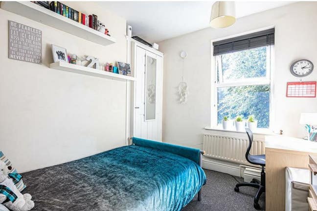 Great double room in shared student house  Main Photo