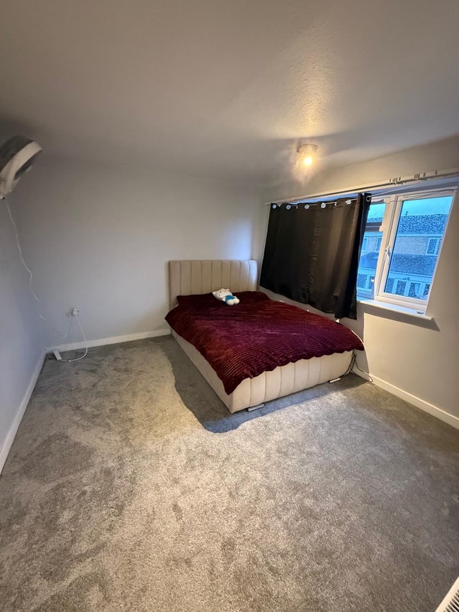 Double room to rent  Main Photo