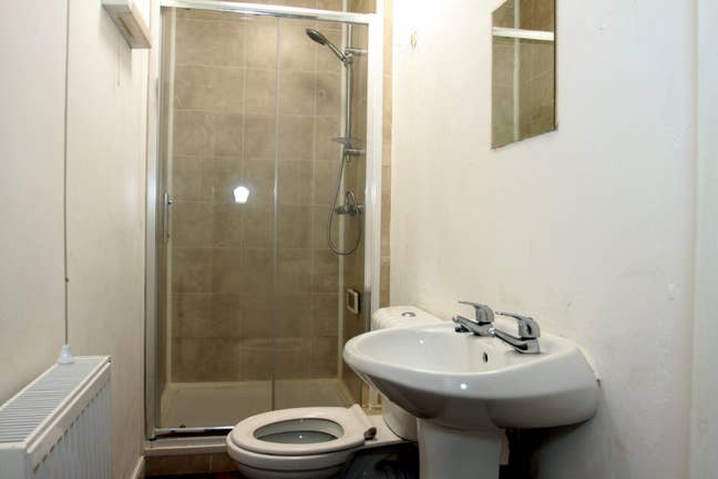 Aylestone Road (1 bed Studio) Main Photo