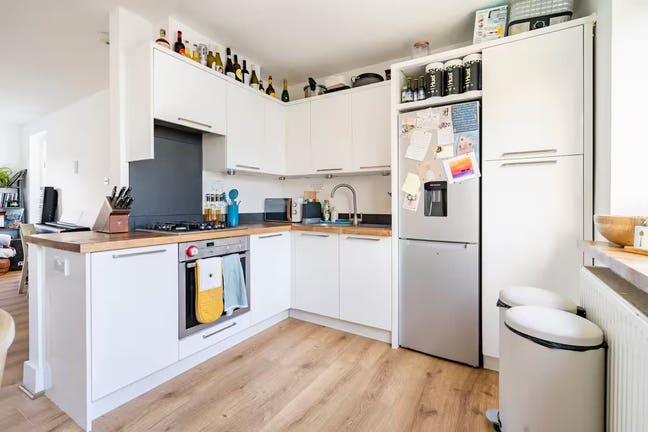 Lovely home in Little Venice (Zone 1) Main Photo