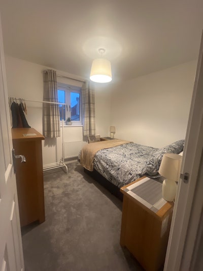 Furnished spare room with own bathroom for rent  Main Photo