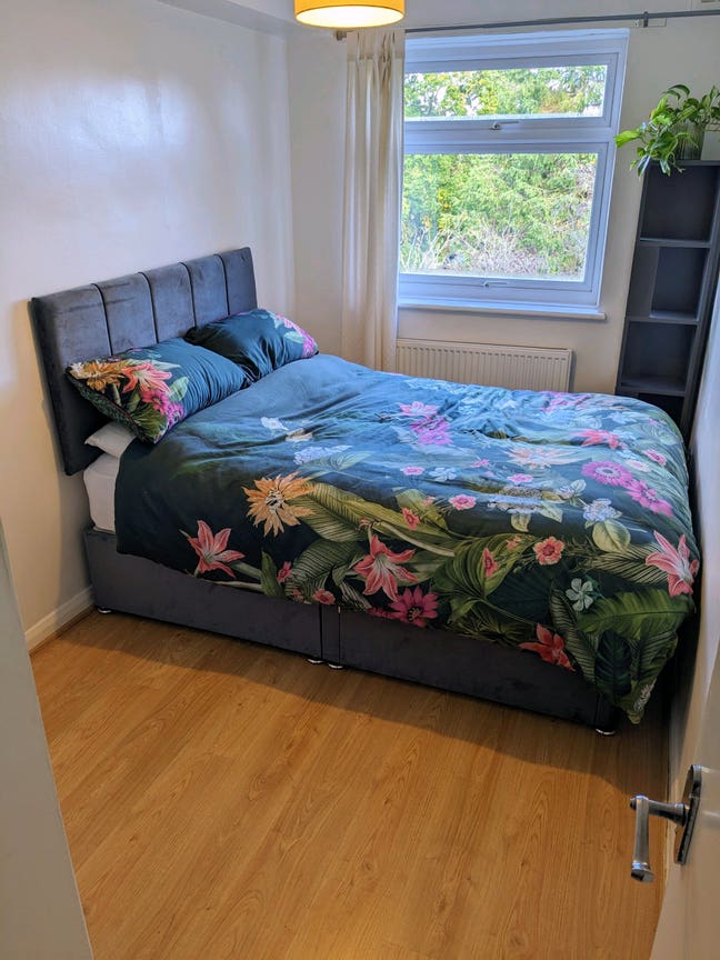 Cosy double in friendly flat Main Photo